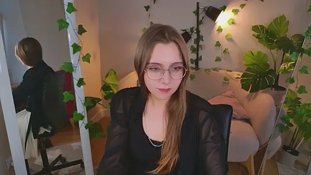 HollyWheeler online show from 07.02.26