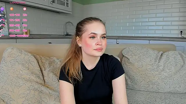 Snapshot of JessiBrown_ chatting on 07.21.26 JessiBrown online show from 07.21.26