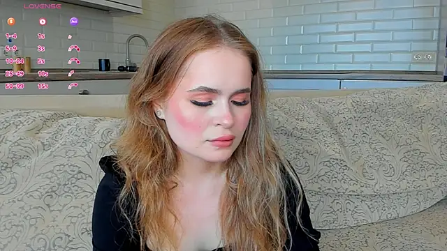 Snapshot of JessiBrown_ chatting on 07.23.26 JessiBrown online show from 07.23.26