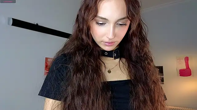 thisskiss online show from 06.30.26