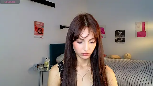 thisskiss online show from 07.21.26