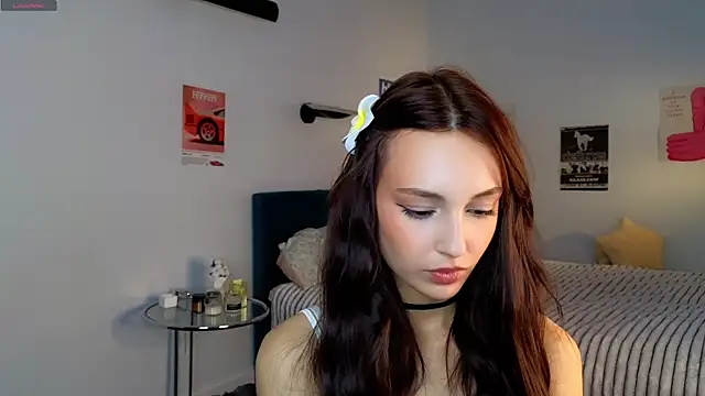 thisskiss online show from 07.23.26