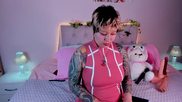 Annapinuplovex online show from 07.25.26