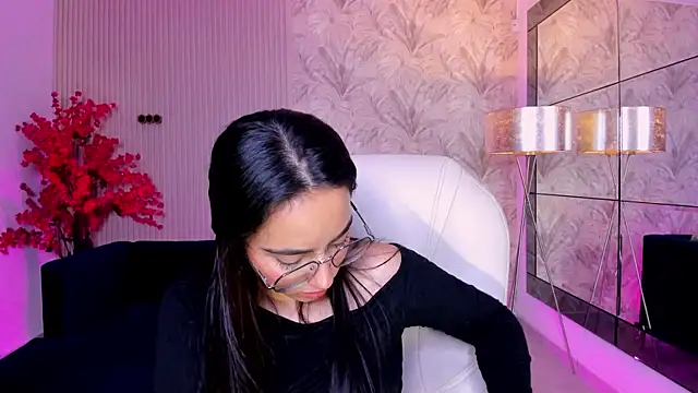 Emilyy parker  online show from 07.10.26
