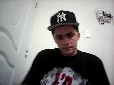 Snapshot of Rodri_alex1 chatting on 06.28.26 Rodri alex1 online show from 06.28.26