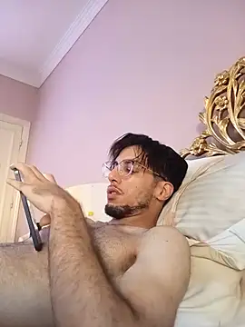 SlimGay98 online show from 07.21.26