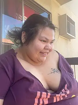 BiggtittiesX online show from 07.04.26