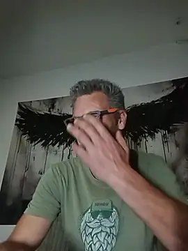 Snapshot of Gorgo2go2 chatting on 07.18.26 Gorgo2go2 online show from 07.18.26