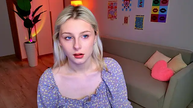Snapshot of eva_virel chatting on 07.23.26 eva virel online show from 07.23.26