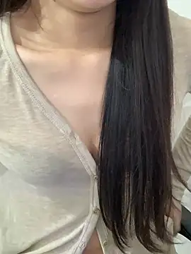 Lilie22 online show from 08.04.26
