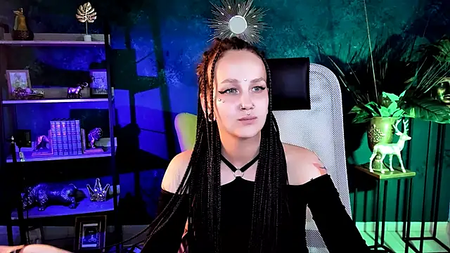 Snapshot of HarleyQuiver chatting on 07.17.26 HarleyQuiver online show from 07.17.26
