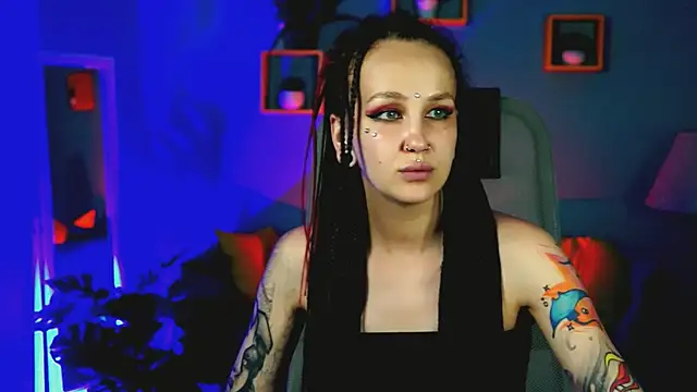 Snapshot of HarleyQuiver chatting on 07.18.26 HarleyQuiver online show from 07.18.26
