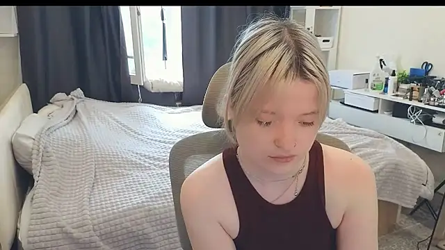 GlimmerGirl  online show from 07.14.26