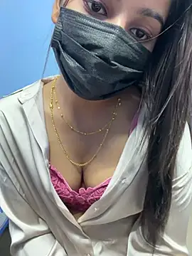Snapshot of Muskan_alveera18 chatting on 07.21.26 Muskan alveera18 online show from 07.21.26