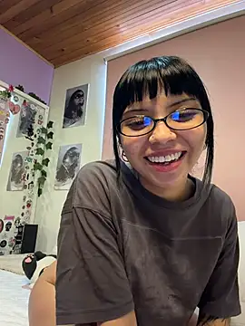 Snapshot of AlanaStormm chatting on 07.27.26 AlanaStormm online show from 07.27.26