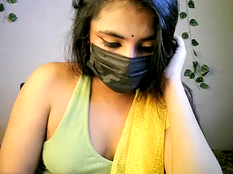 NANCY OBEROYE  online show from 07.18.26