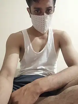 Snapshot of Yoursexy_boy21 chatting on 07.08.26 Yoursexy boy21 online show from 07.08.26