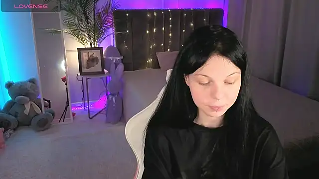 Ann Daiisy online show from 07.07.26