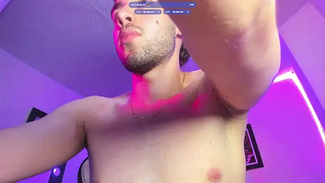 YourGirlfriendsFavorite online show from 07.15.26