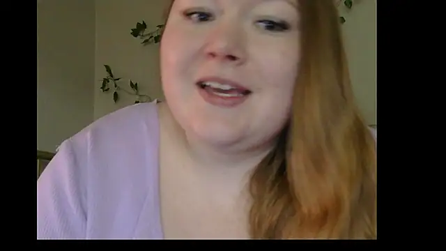 Snapshot of LilahSweetXO chatting on 06.30.26 LilahSweetXO online show from 06.30.26