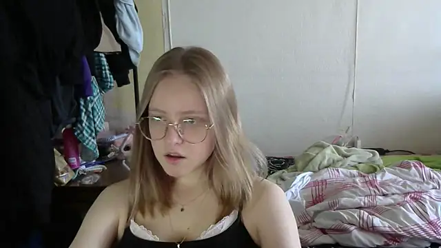 WinifredLunney online show from 07.17.26