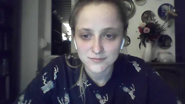 Snapshot of LeaWetGirl chatting on 06.29.26 LeaWetGirl online show from 06.29.26