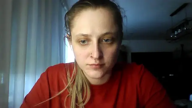 Snapshot of LeaWetGirl chatting on 07.02.26 LeaWetGirl online show from 07.02.26
