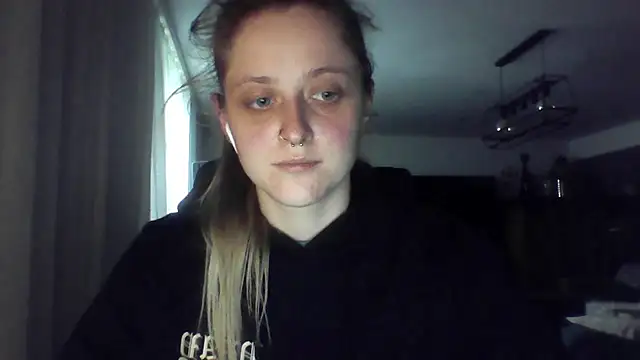 Snapshot of LeaWetGirl chatting on 07.06.26 LeaWetGirl online show from 07.06.26