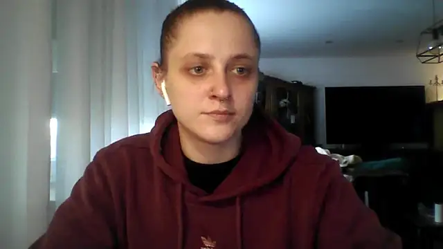 Snapshot of LeaWetGirl chatting on 07.24.26 LeaWetGirl online show from 07.24.26