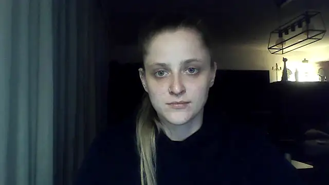 Snapshot of LeaWetGirl chatting on 07.28.26 LeaWetGirl online show from 07.28.26