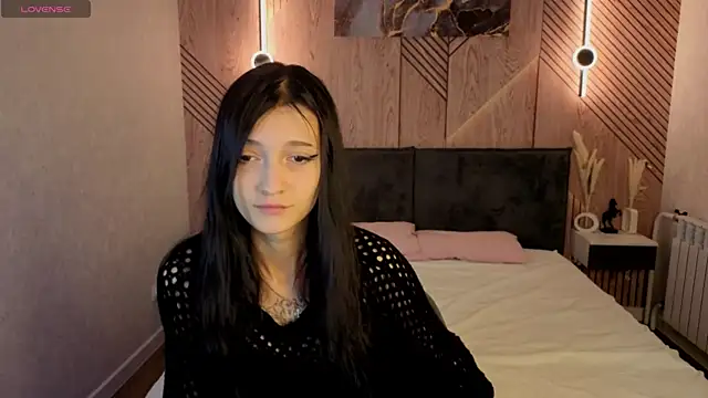 Emily Carteri online show from 07.14.26