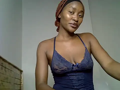 Snapshot of Secretary_sandie chatting on 07.13.26 Secretary sandie online show from 07.13.26