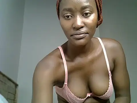 Snapshot of Secretary_sandie chatting on 07.16.26 Secretary sandie online show from 07.16.26