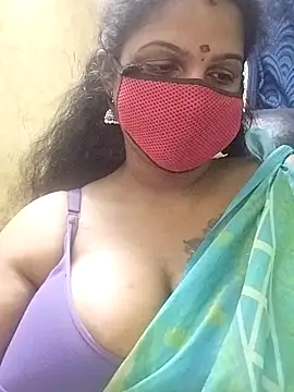 Snapshot of Poojitha-Queen chatting on 07.13.26 Poojitha-Queen online show from 07.13.26