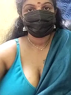 Snapshot of Poojitha-Queen chatting on 07.21.26 Poojitha-Queen online show from 07.21.26