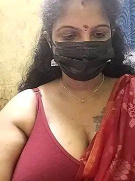 Snapshot of Poojitha-Queen chatting on 07.22.26 Poojitha-Queen online show from 07.22.26