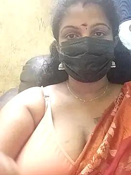 Snapshot of Poojitha-Queen chatting on 07.28.26 Poojitha-Queen online show from 07.28.26