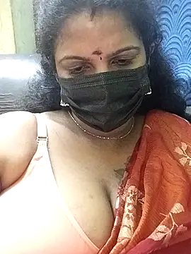 Snapshot of Poojitha-Queen chatting on 07.28.26 Poojitha-Queen online show from 07.28.26