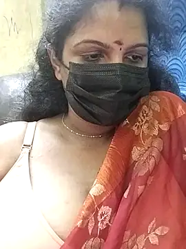 Snapshot of Poojitha-Queen chatting on 07.28.26 Poojitha-Queen online show from 07.28.26