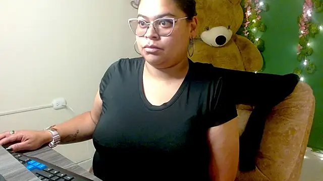 Snapshot of xiomara1609 chatting on 06.30.26 xiomara1609 online show from 06.30.26