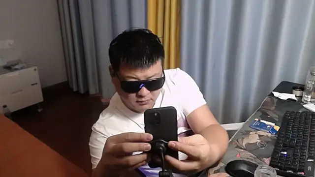 zhang1118 online show from 07.26.26