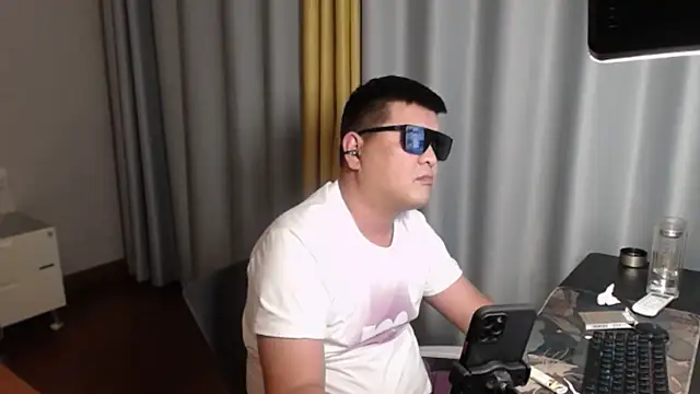 zhang1118 online show from 07.26.26
