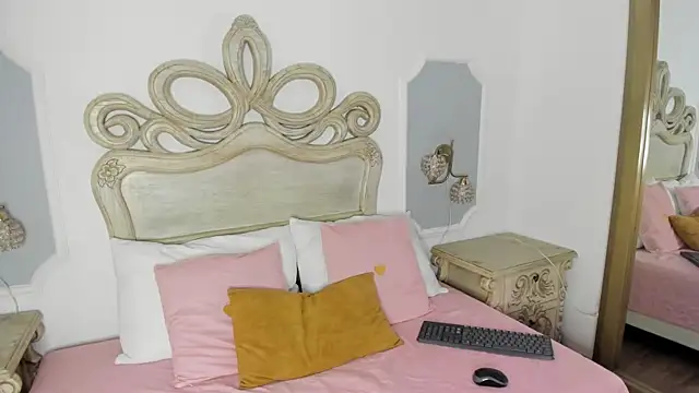 scarlett monroe   online show from 07.21.26