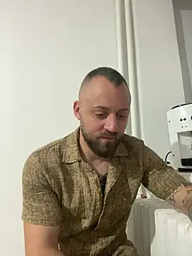 Snapshot of basmul97 chatting on 07.16.26 basmul97 online show from 07.16.26