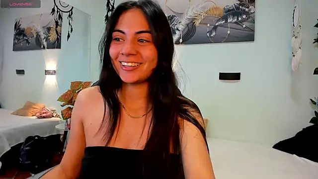 Snapshot of Jade_Aitana chatting on 07.06.26 Jade Aitana online show from 07.06.26