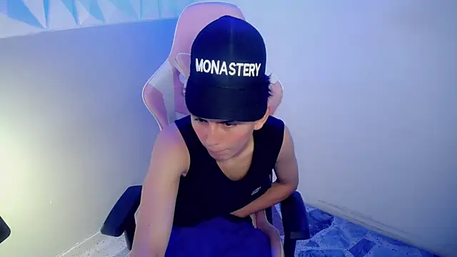 Hot athletes  online show from 07.04.26