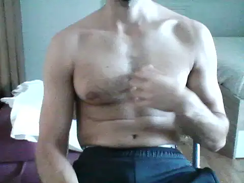 Snapshot of Mikl360 chatting on 07.25.26 Mikl360 online show from 07.25.26