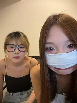 Snapshot of Rocket-Girl chatting on 07.22.26 Rocket-Girl online show from 07.22.26