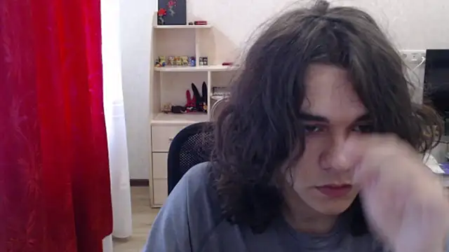 Snapshot of tiiiiiiiiim chatting on 07.06.26 tiiiiiiiiim online show from 07.06.26