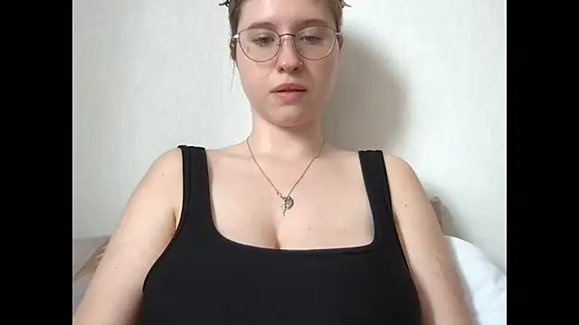 Snapshot of jelly__Gum chatting on 07.21.26 jelly Gum online show from 07.21.26